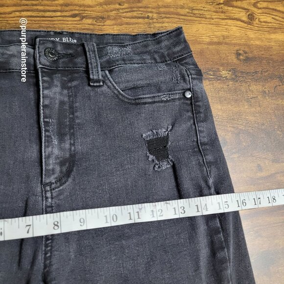 Judy Blue Jeans 28 Skinny Mid Rise Raw Hem Black Wash Stretch Denim JB88268 - Picture 8 of 13